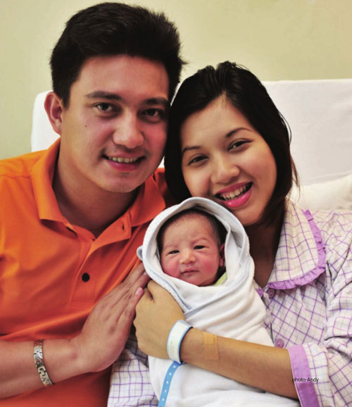 Myanmar actress Zin Zin Zaw Myint and her husband Chan Kyaw Kyaw Paing welcomed their first baby boy two weeks ago on March 14, 2010 at Pann Hlaing Hospital ... - zin-zin-baby